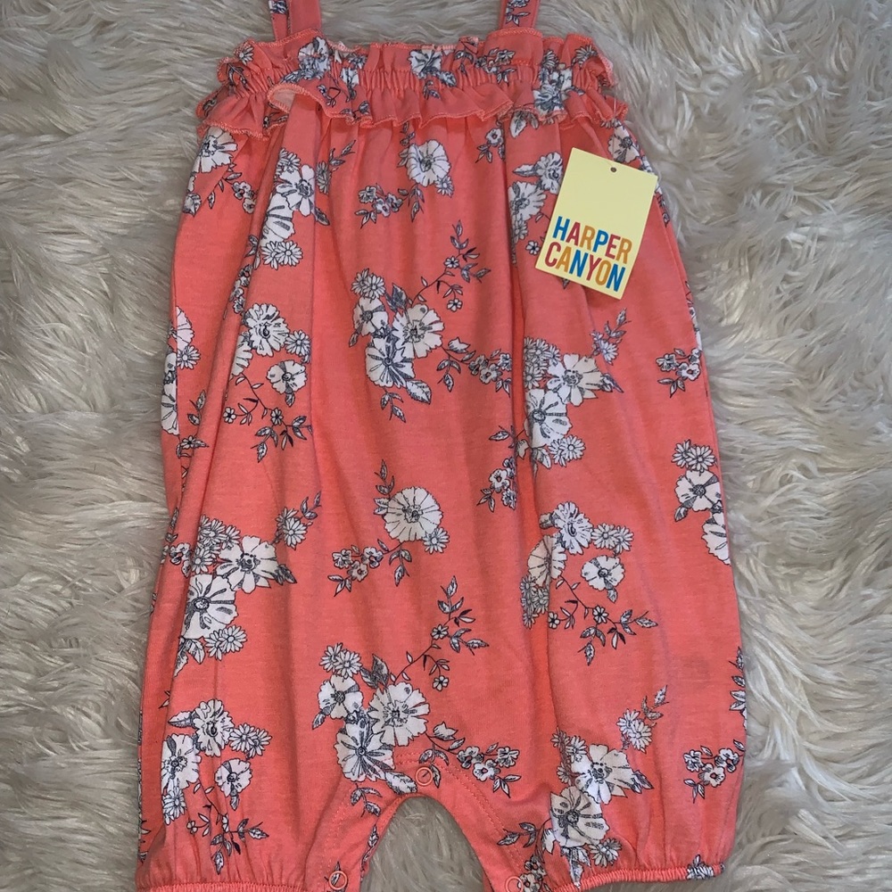 Harper Canyon Floral Romper NWT